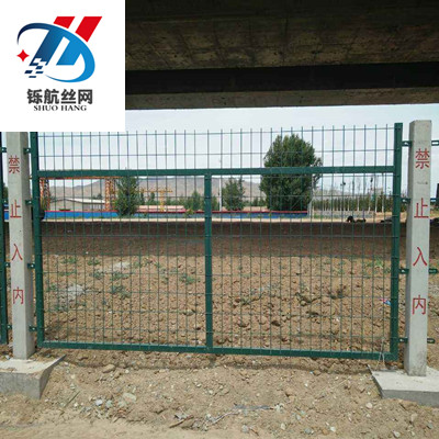 重庆铁路护栏网安装案例